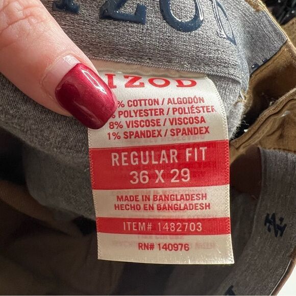 Izod | NWT Colored Comfort Stretch Jeans with Ultra-Flex Waistband Bootcut Jeans - Picture 4 of 6